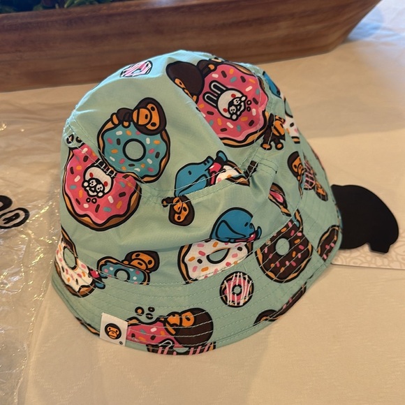 BAPE Baby Milo #2 Reversible Bucket Hat donut doughnuts NWT - Picture 2 of 4